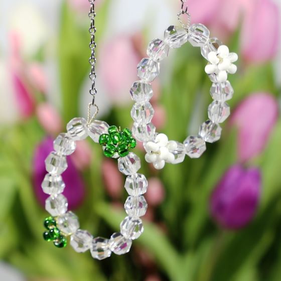 Beads eggs 2 pcs green and white